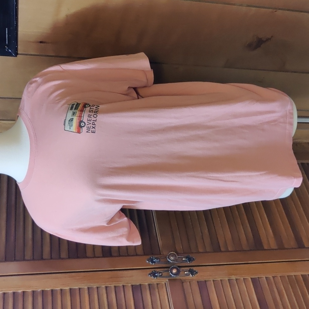 The North Face Never Stop Exploring Camper Tshirt